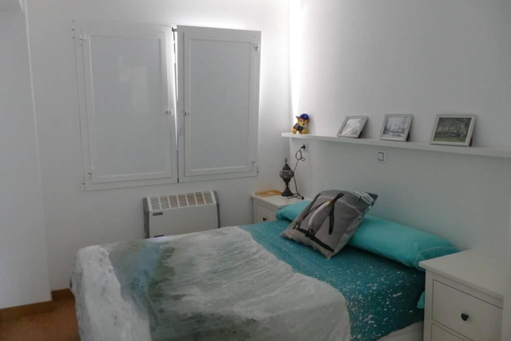 Piso En Santa Cristina, A 150 M De La Playa Apartment Олейрос Екстериор снимка